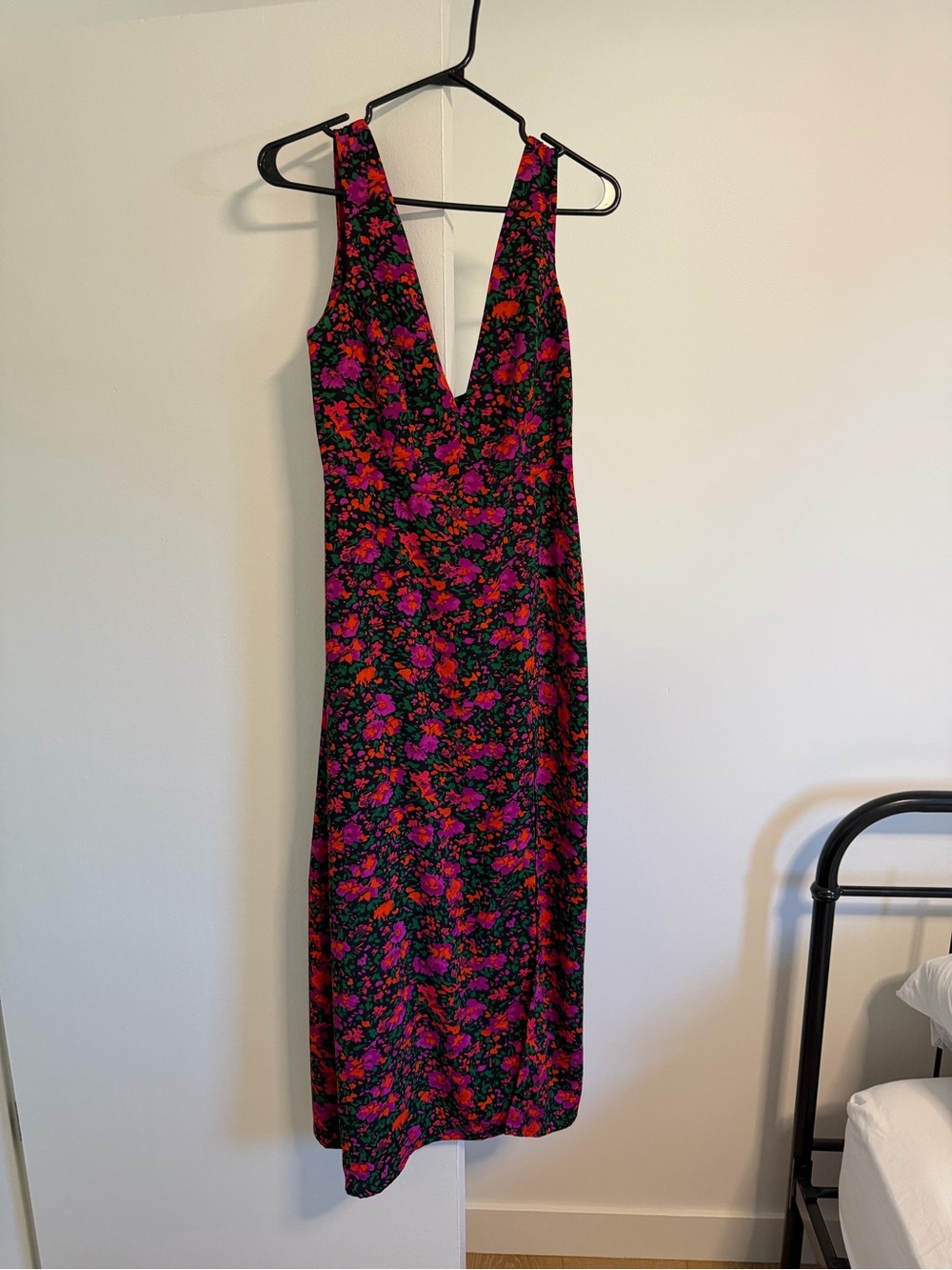Park & Fifth Floral V-Neck Maxi Dress in Black with Pink & Red Flowers
